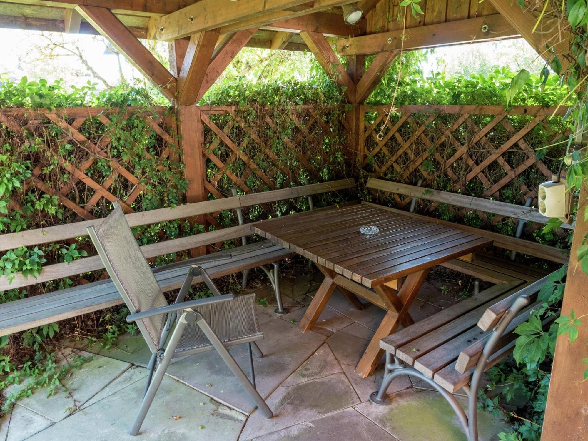 Cozy Apartment in Schwenningen with Garden Villingen-Schwenningen Exterior foto